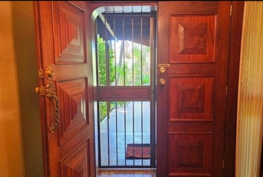 5 Bedroom Property for Sale in Dan Pienaar Free State